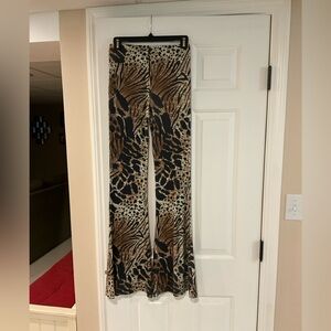 Novella royale iris bells